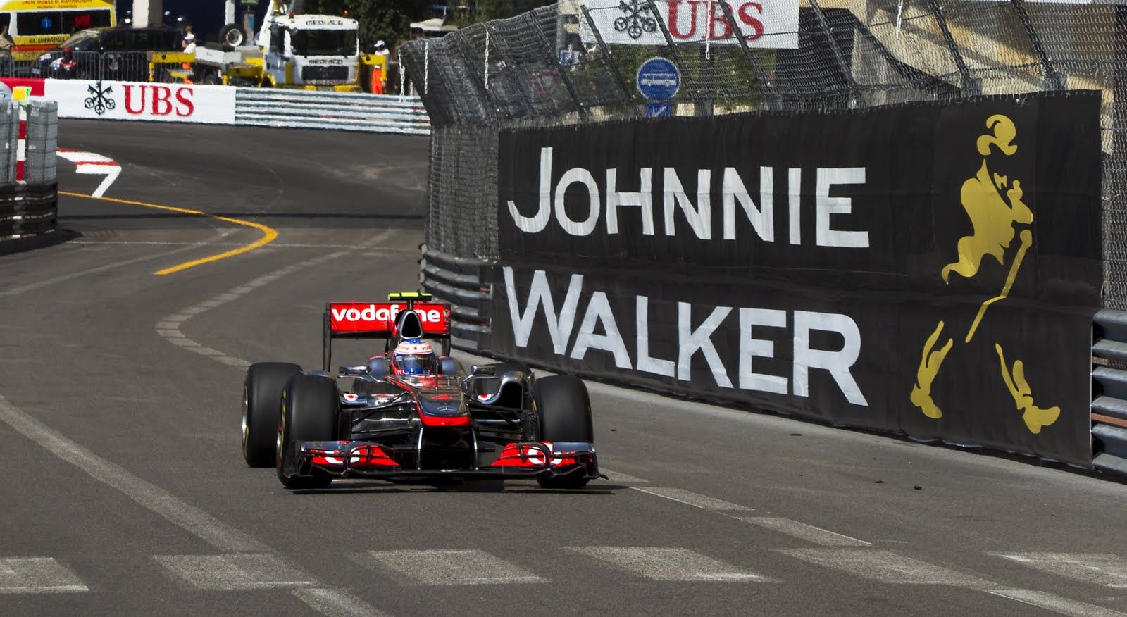 johnnie walker f1 sponsor